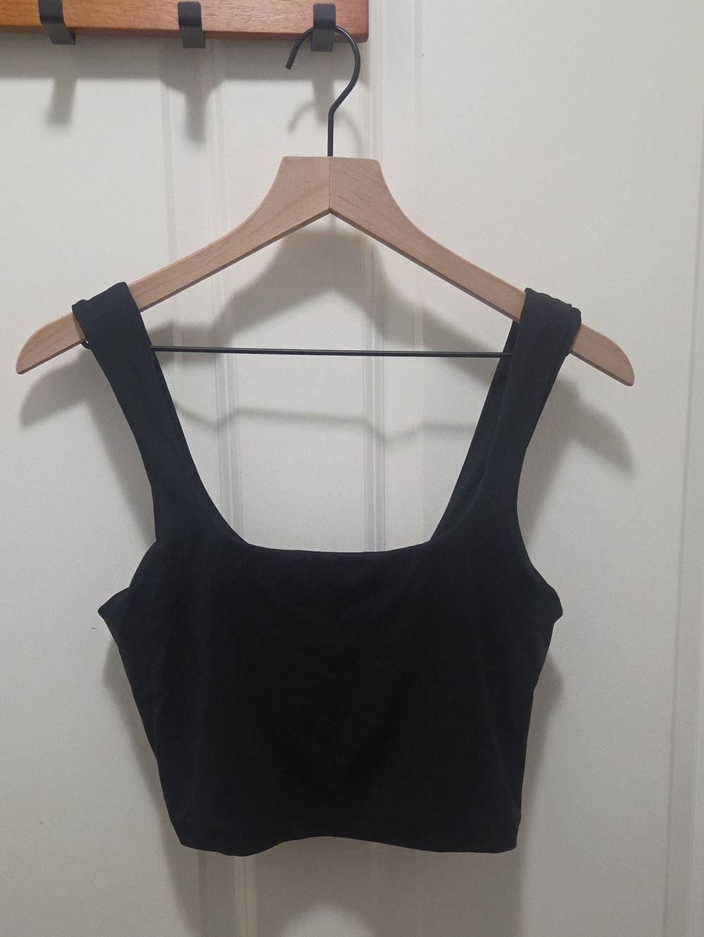 Athleta Transcend Crop Top